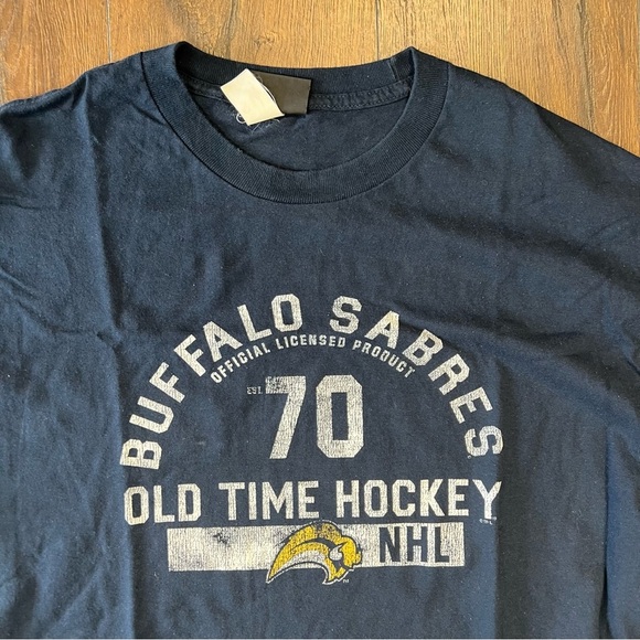 Men’s Buffalo sabres long sleeve tee SZ XL - Picture 2 of 4